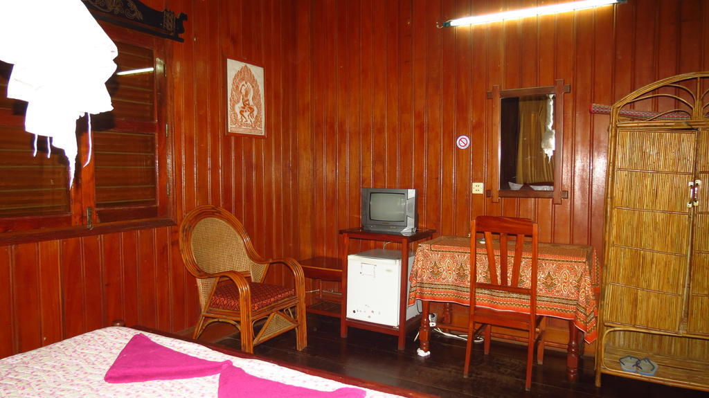 Big Lyna Villa & Homestay Siem Reap Quarto foto